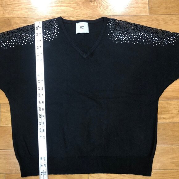 LIV Milano Rhinestone Studded Lace Short Sleeve Knit V-Neck Black Sweater Size L - Picture 7 of 9